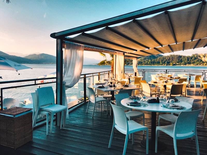 Restaurant dining room